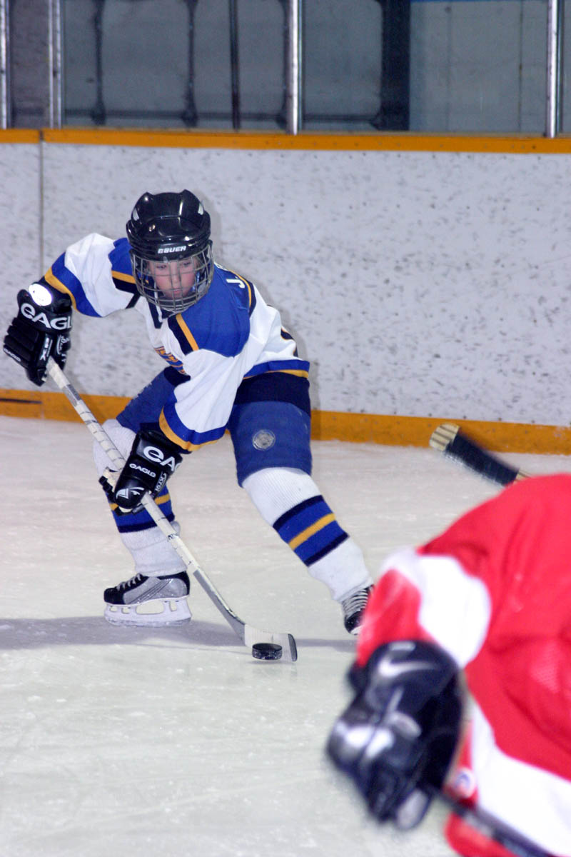 marvhockeypicyoyo.jpg